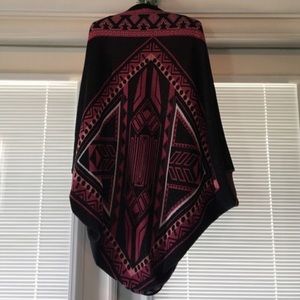 Francesca's Tribal print Pancho